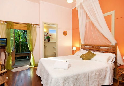 The Bamboo Cottage - Accommodation 4U 0