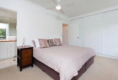 A Bay Breeze - Accommodation 4U 4