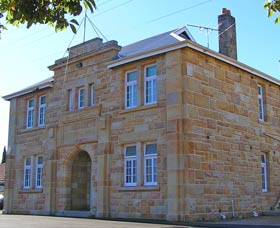 Memorial Hall - Accommodation 4U 0