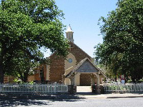 St George Church And Cemetery Tours - Accommodation 4U 0