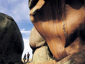Murphy's Haystacks - Ancient Granite Rock - Accommodation 4U 0