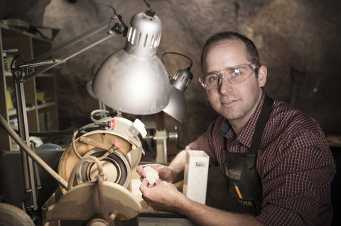 Unique Opal And Diamond Mine  - The Underground Opal Mine - Accommodation 4U 5