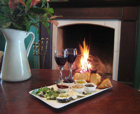 Ambermere Inn - EST 1845 - Accommodation 4U 0