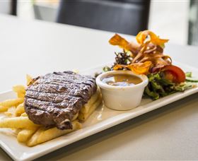 Windsor RSL - Accommodation 4U 1