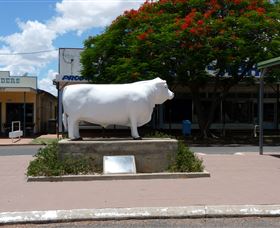Aramac - The White Bull - Accommodation 4U 0