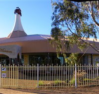 McFeeters Motor Museum and Visitor Information Centre - Accommodation 4U