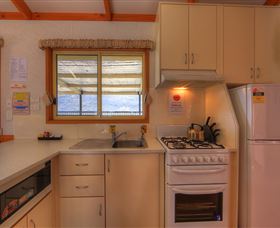 Inland Waters Holiday Parks Mookerawa Waters - Accommodation 4U 5