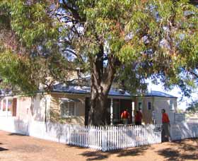 Lake Grace ACT Accommodation 4U