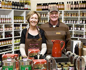 Poppas Fudge And Jam Factory - Accommodation 4U 3