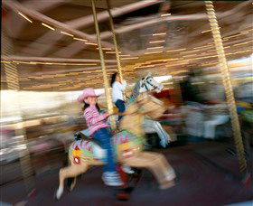 Merry-Go-Round - Accommodation 4U 1