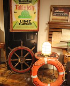 Peachtree Antiques - Accommodation 4U 4