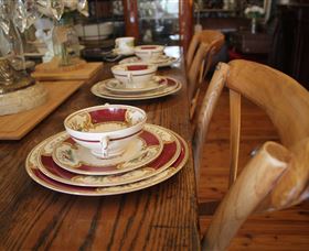 Peachtree Antiques - Accommodation 4U 7