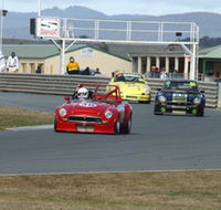 Wakefield Park Motor Racing Circuit - Accommodation 4U