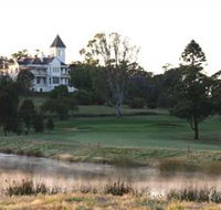 Camelot House - Accommodation 4U
