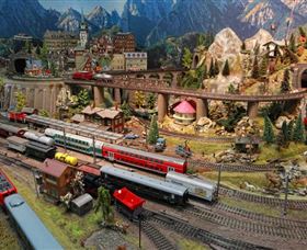 All Aboard Braemar Model Railways - Accommodation 4U 2