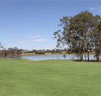 Lakeside Country Club Camden - Accommodation 4U