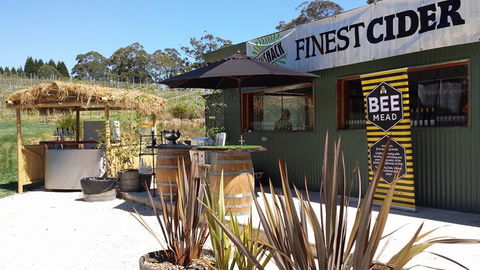 Artemis Wines - Accommodation 4U 5