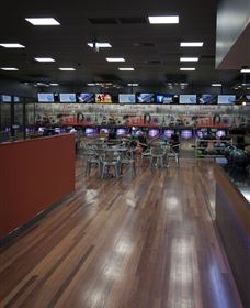 Club300 Bowling And Bar - Accommodation 4U 0