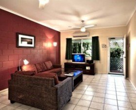 Cable Beachside Villas - Accommodation 4U 1