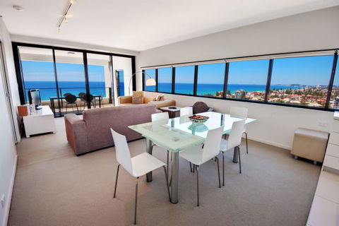 Ultra Broadbeach - Accommodation 4U 10