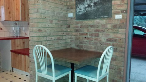 Hilldrop Motor Inn - Accommodation 4U 5