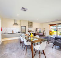 Howlong Golf Resort - Accommodation 4U
