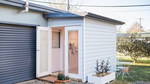 Gallery Of Small Things - Accommodation 4U 0