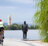 R G Menzies Walk - Accommodation 4U