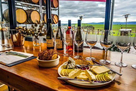 WEEKEND LOVERS Yarra Valley Wine Tour Departing From Melbourne - Weekends Only - Accommodation 4U 0