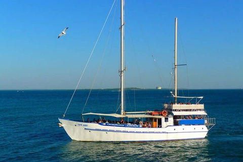 Darwin Sunset Dinner Cruise On Cape Adieu - Accommodation 4U 4