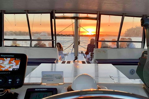 Sunset And Sparkle Sydney Harbour Cruise - Accommodation 4U 5