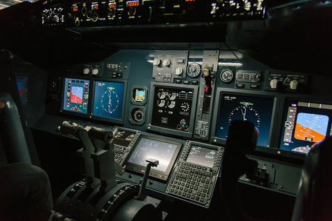 Airliner-737 - 60 MINS - Flight Simulator Experience - Accommodation 4U 1