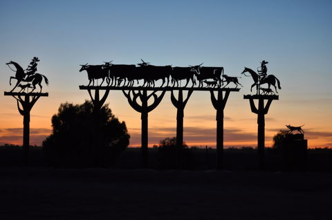 Long Paddock - Cobb Highway Touring Route - Accommodation 4U 0
