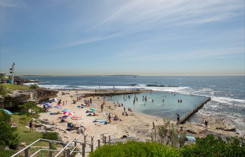 Oak Park Beach Cronulla - Accommodation 4U 0