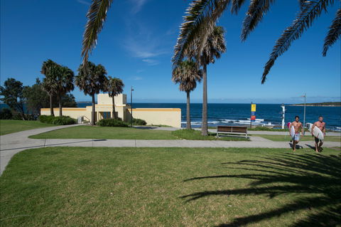 Oak Park Beach Cronulla - Accommodation 4U 1
