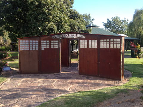 Victorian Truck Drivers Memorial - Accommodation 4U 0