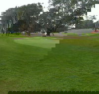 East Lake Golf Course - Accommodation 4U