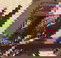 Ant's Redgum Gallery - Accommodation 4U