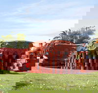 Benalla Ceramic Mural - Accommodation 4U