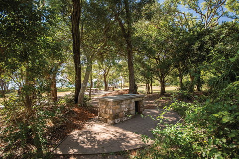 Bluff Point Circuit, Capricorn Coast National Park - Accommodation 4U 2