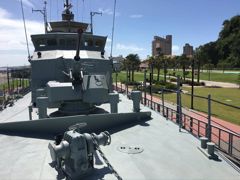 HMAS Gladstone - Accommodation 4U 1