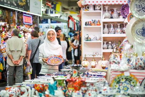Paddys Markets At Haymarket - Accommodation 4U 0