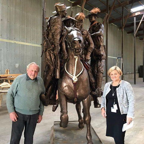 Bronze Bill The Bastard: Australia's Greatest War Horse - Accommodation 4U 0