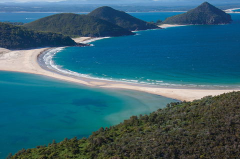 Fingal Bay Beach - Accommodation 4U 1