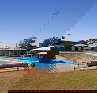 Manildra Swimming Pool - Accommodation 4U