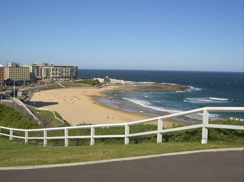 Newcastle Beach - Accommodation 4U 0