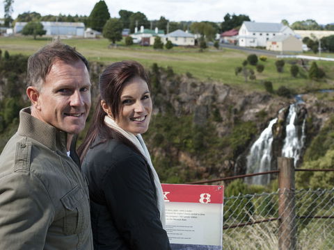 Waratah Falls - Accommodation 4U 1