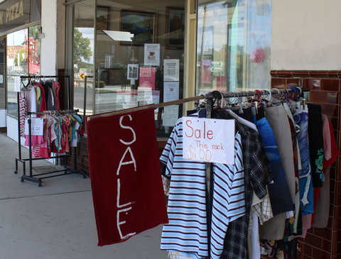 Holbrook Anglican Op-shop - Accommodation 4U 0