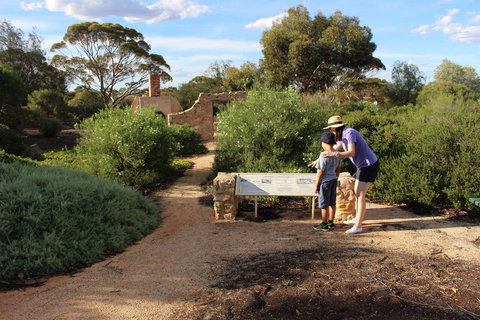 Loxton Community Conservation & Heritage Park - Accommodation 4U 0