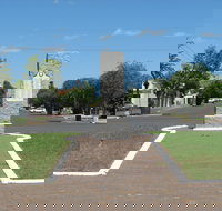 War Memorial and Heroes Avenue Roma - Accommodation 4U